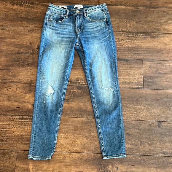 NWOT VIGOSS JAGGER SKINNY - MEDIUM WASH size 28 - Picture 2 of 4